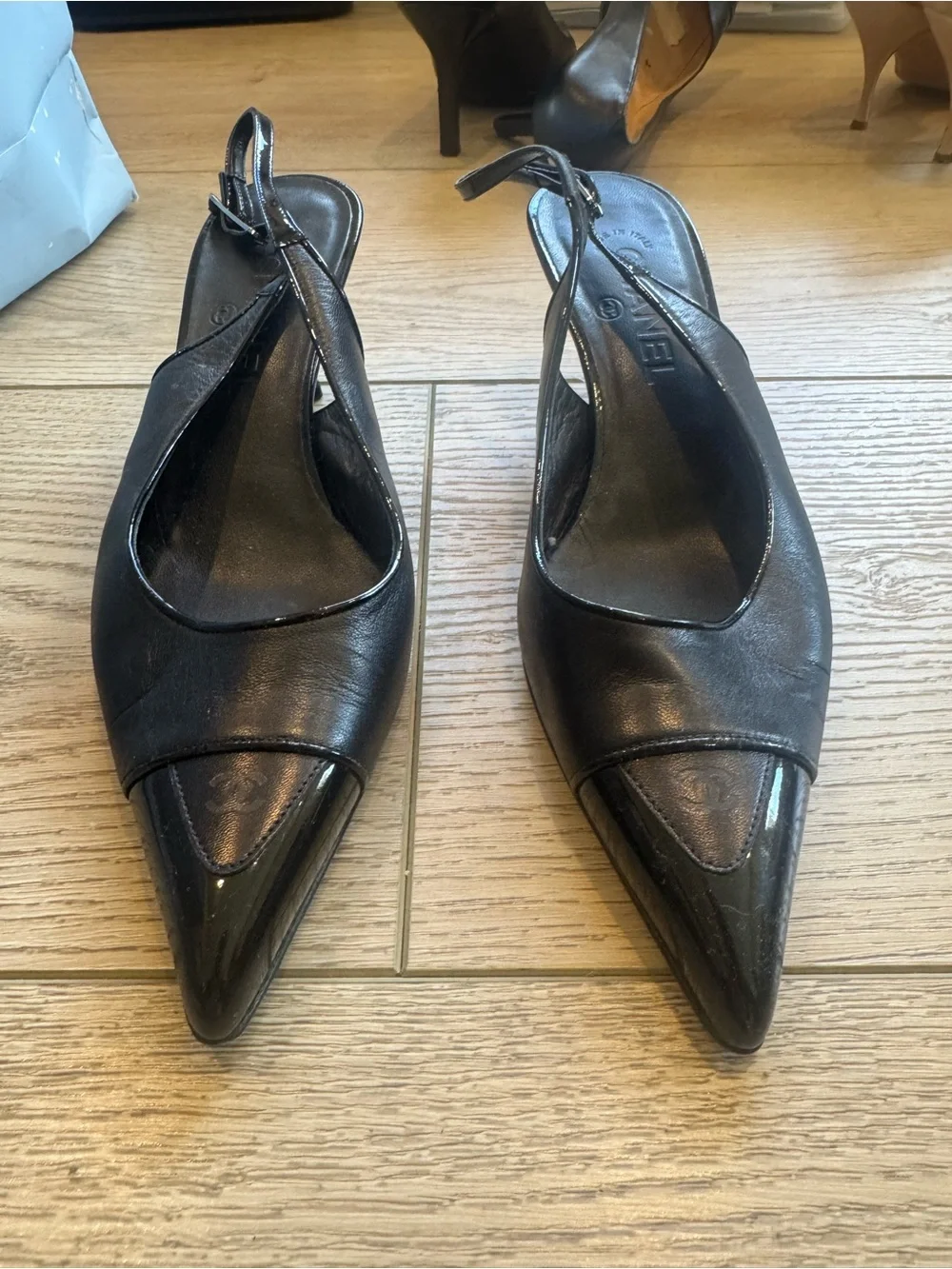 CHANEL classic slingback
